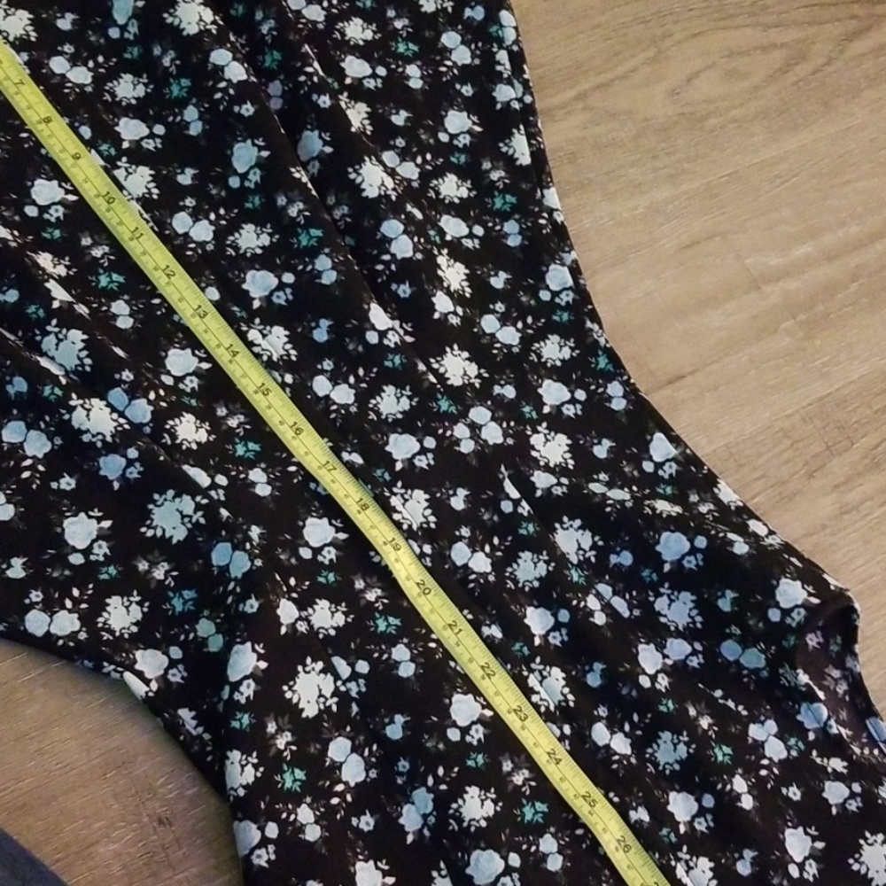 Flower printed mini dress